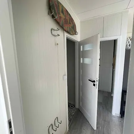Surf Osada, Komfortowe W Kameralnej Okolicy Nad Samym Brzegiem Zatoki Puckiej سفارجيفو